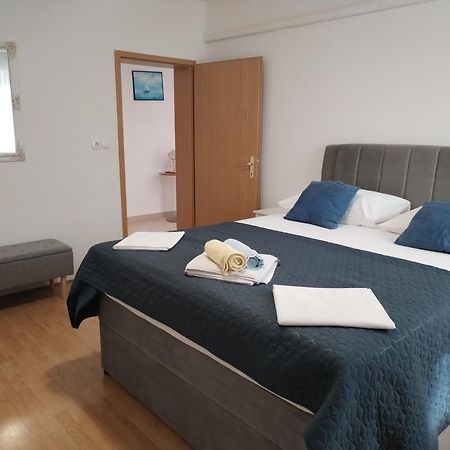 Family Friendly Apartments With A Swimming Pool Supetarska Draga - Donja, Rab - 2019 Екстериор снимка