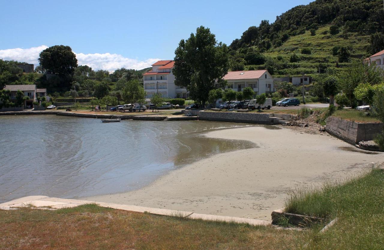 Family Friendly Apartments With A Swimming Pool Supetarska Draga - Donja, Rab - 2019 Екстериор снимка