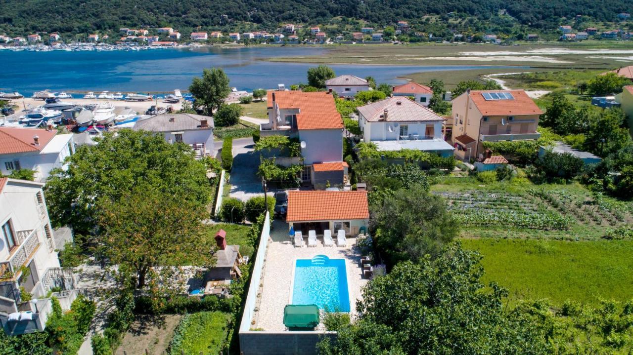 Family Friendly Apartments With A Swimming Pool Supetarska Draga - Donja, Rab - 2019 Екстериор снимка