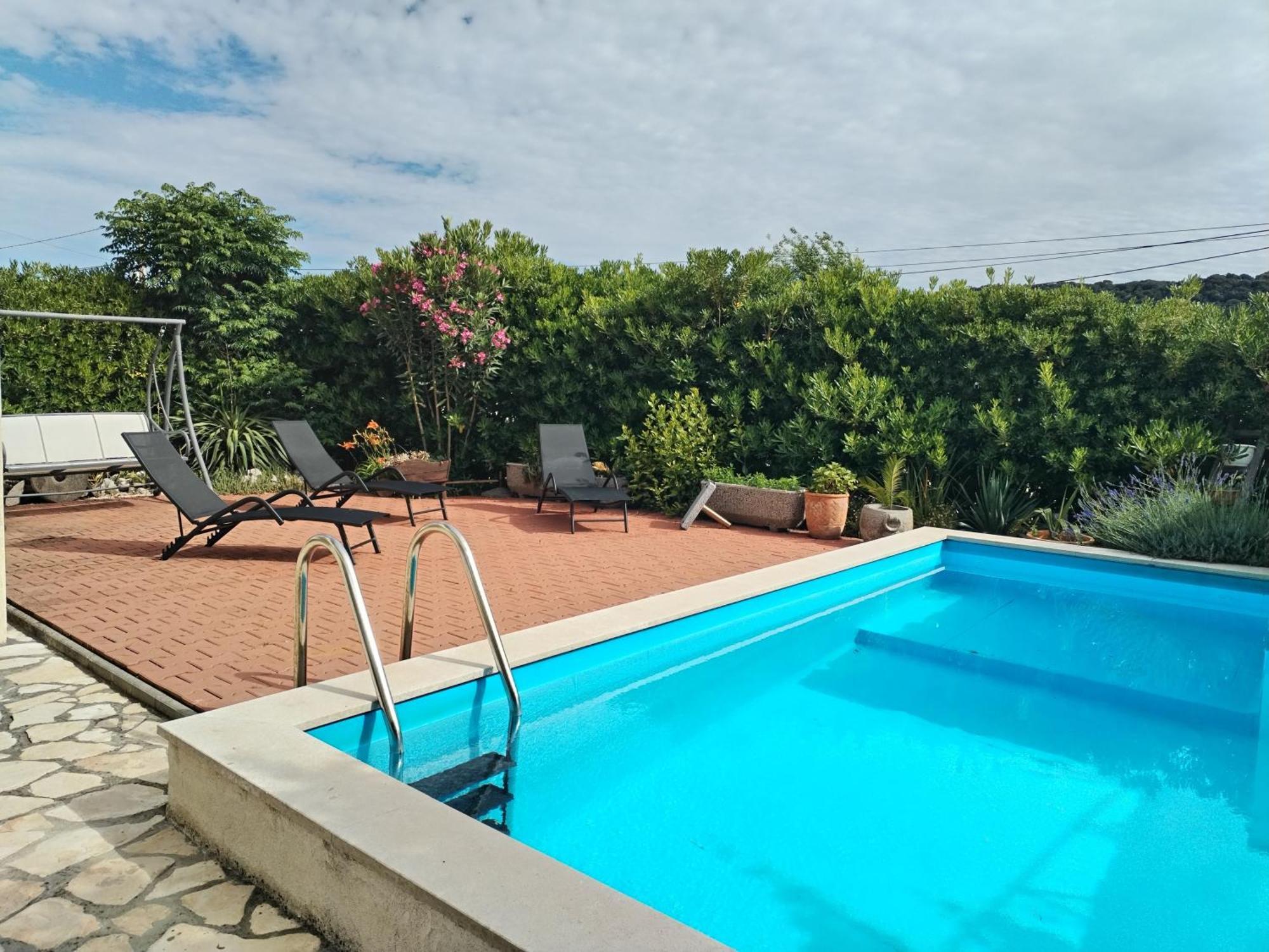 Family Friendly Apartments With A Swimming Pool Supetarska Draga - Donja, Rab - 2019 Екстериор снимка